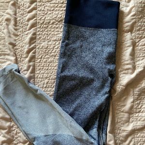 Women’s ribbed spandex athletic leggings